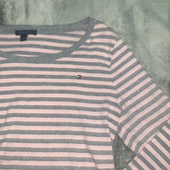 Tommy Hilfiger long sleeve - Picture 3 of 3